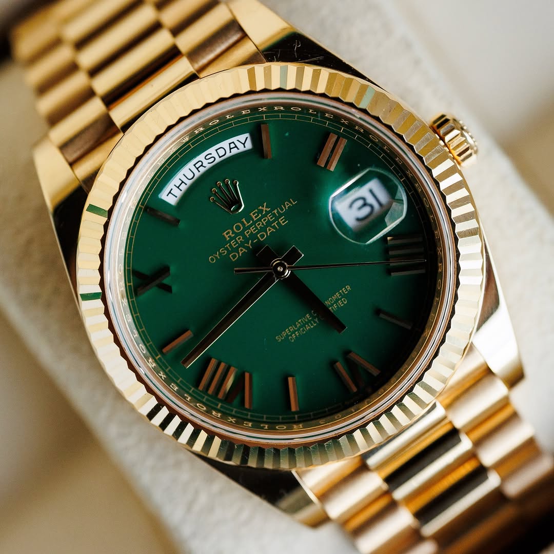Rolex Day-Date esfera verde en oro